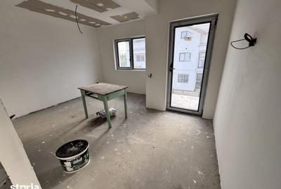 Casă cu 7 camere cu Teren 170 Mp în Central
