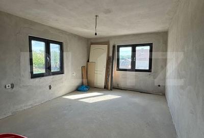 Casă cu 9 camere cu Teren 1000 Mp în Dumitra - 16