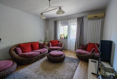 Apartament cu 2 camere decomandat, mobilat în Vitan