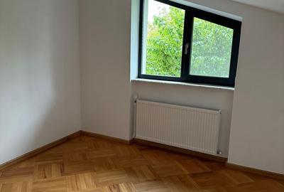 Casă cu 9 camere cu Canalizare în Drumul Taberei - 19