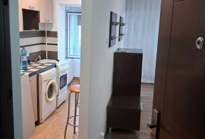 Garsonieră semidecomandată în UTA