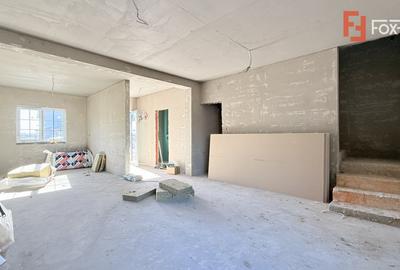 Duplex cu 4 camere cu Canalizare în Moșnița Veche - 3