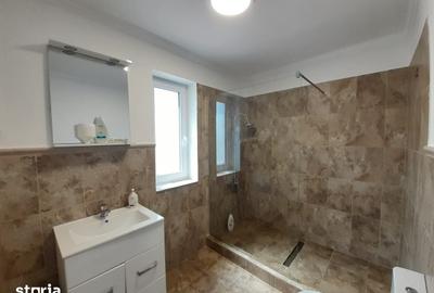 Casă cu 4 camere cu Teren 336 Mp în Valea Lupului