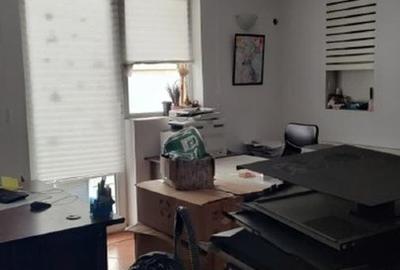 Apartament cu 4 camere semidecomandat în Mihai Bravu - 9