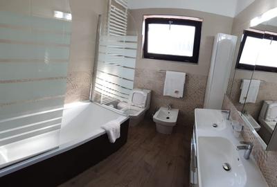 Casă cu 4 camere în Central
