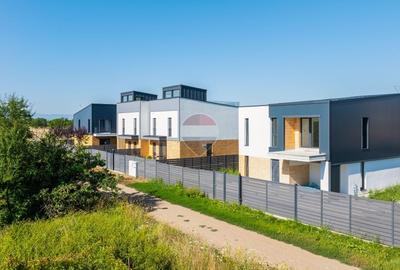 Casă individuală cu 4 camere cu Teren 538 Mp în Ghimbav Livadă