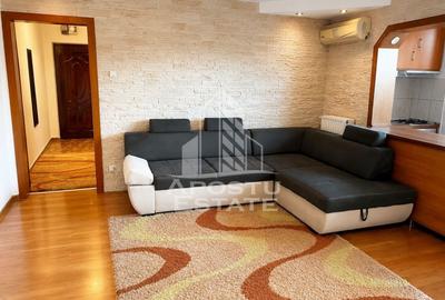 Apartament cu 2 camere semidecomandat, mobilat în UMT