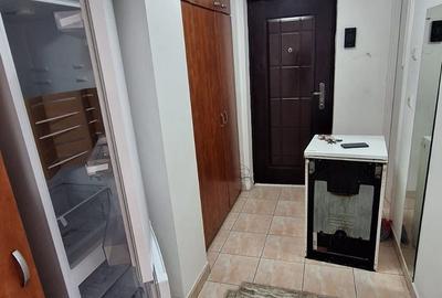 Garsonieră decomandată în Zimbru