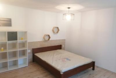 Apartament cu 2 camere semidecomandat în Central - 1