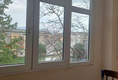 Apartament cu 2 camere decomandat, mobilat în Exterior Sud - 9