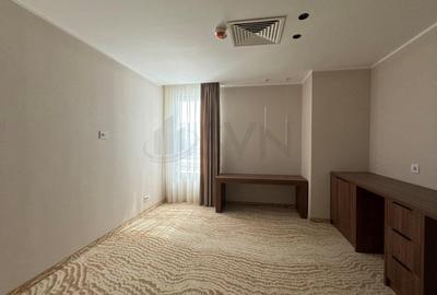 Hotel/Pensiune, de 2,930 mp, în P-ța Romană - 1