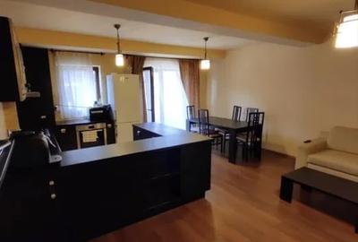 Apartament cu 3 camere semidecomandat, mobilat în Florești