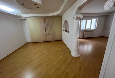 Apartament cu 3 camere decomandat în Central - 6