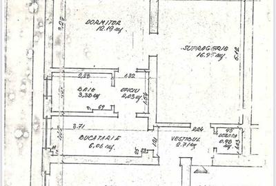 Apartament cu 3 camere semidecomandat în Câmpina
