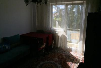 Apartament cu 3 camere semidecomandat în Florilor - 2