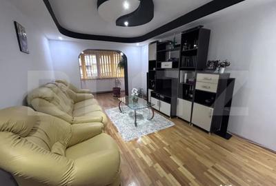 Apartament cu 3 camere semidecomandat în 9 Mai