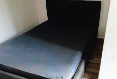 Garsonieră semidecomandată în Titan
