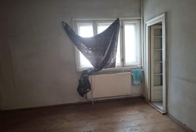 Casă individuală cu 6 camere cu Canalizare în P-ța Alba Iulia - 4