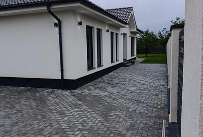 Casă cu 3 camere cu Teren 750 Mp în Central