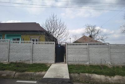 Casă cu 4 camere cu Teren 2500 Mp în Central - 7