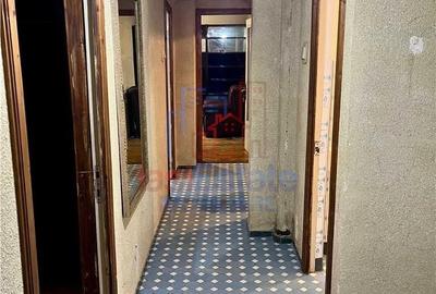 Apartament cu 3 camere decomandat în Târgu Cucu