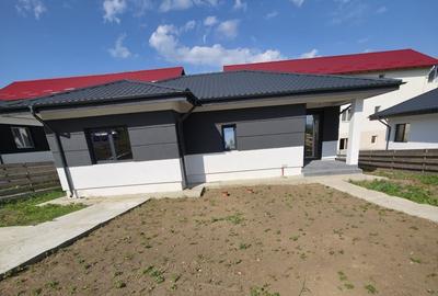 Casă individuală cu 3 camere cu Teren 500 Mp în Miroslava - 1