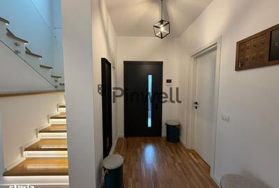 Casă cu 4 camere cu Canalizare în Corbeanca