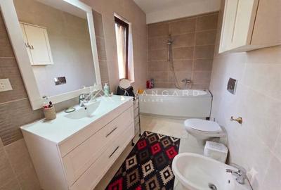 Duplex cu 5 camere cu Canalizare în Florești - 9