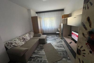 Garsonieră decomandată în Găvana