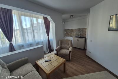 Garsonieră decomandată, mobilată în Dărmănești