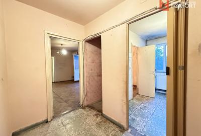 Apartament cu 2 camere semidecomandat în Cetății