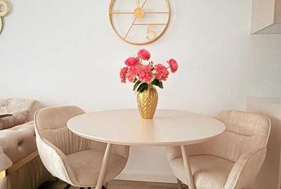 Apartament cu 2 camere decomandat în Lotus