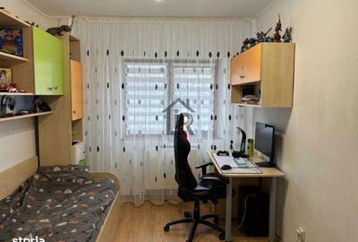 Apartament cu 4 camere decomandat, mobilat în Păcurari