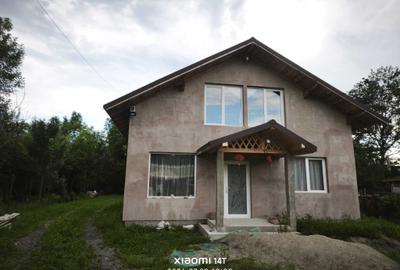 Casă cu 4 camere în Brebu - 7