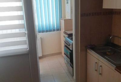 Apartament cu 2 camere decomandat în Florești