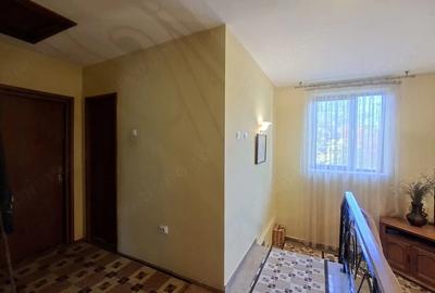 Casă cu Teren 271 Mp în Central