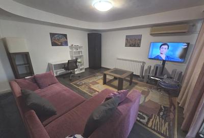 Apartament cu 2 camere decomandat, mobilat în Tei