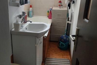 Apartament cu 2 camere nedecomandat în Central