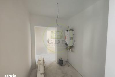 Casă cu 4 camere cu Teren 350 Mp în Podari