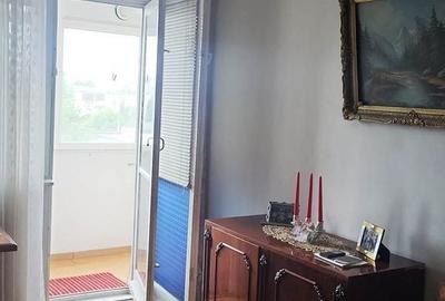 Apartament cu 2 camere decomandat în Micro 14