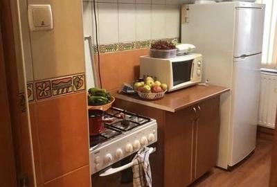 Garsonieră decomandată în Domenii