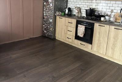 Casă cu 2 camere cu Teren 5500 Mp în Frătăuții Vechi