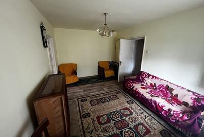Apartament cu 2 camere semidecomandat în Oltenița