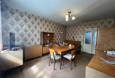 Apartament cu 2 camere decomandat în Vasile Aaron
