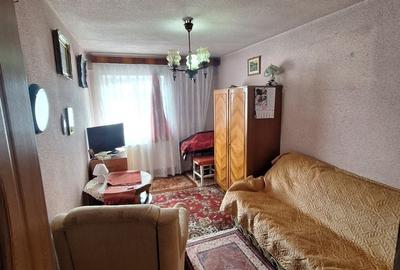 Apartament cu 3 camere în Traian - 2