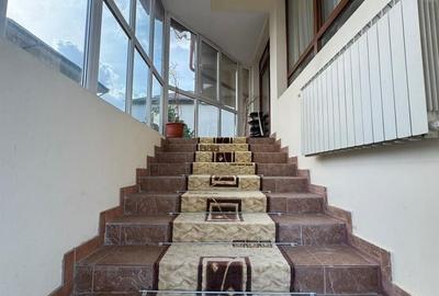Apartament cu 3 camere semidecomandat, mobilat în Sud - 23