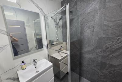 Garsonieră decomandată în Central