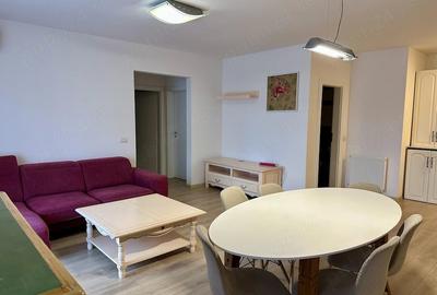 Apartament cu 3 camere decomandat în Girocului