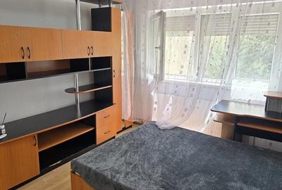 Apartament cu 2 camere decomandat în Piața Centrală - 3