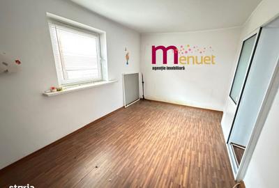 Casă cu 5 camere cu Garaj în Central - 6